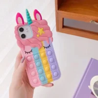 Alternative view of Coque iPhone Licorne 3D