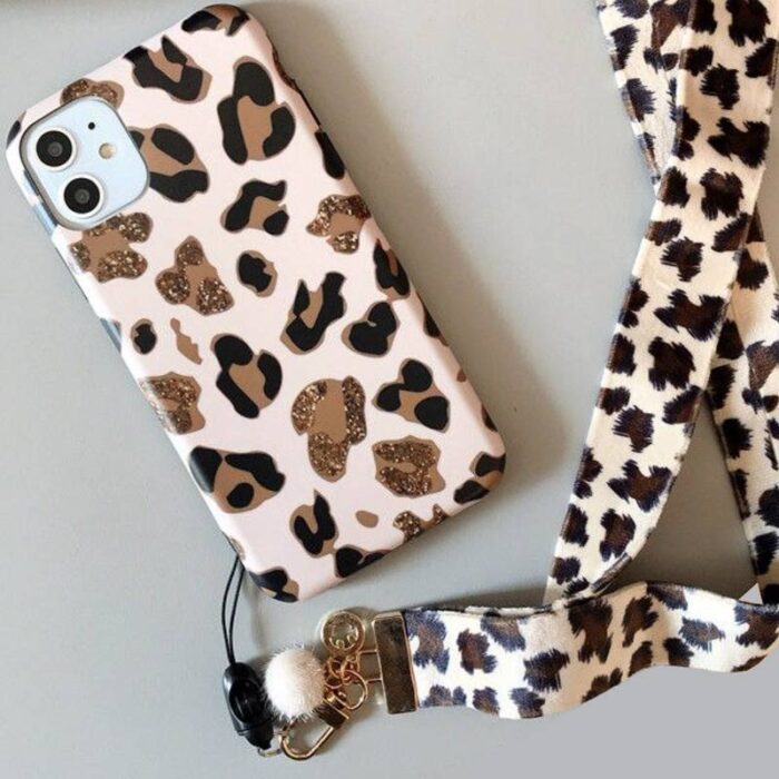 Protection Léopard avec dragonne pour iPhone 11