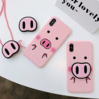 Alternative view of Coque iPhone Cochon rose avec truffe 3D et Dragonne