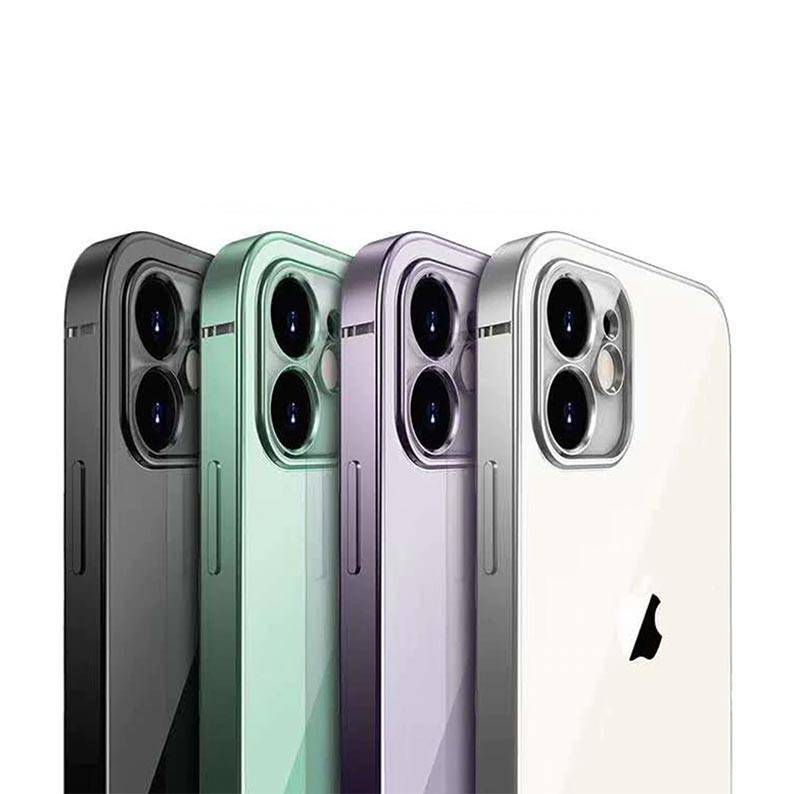 Coque Carré iPhone 15