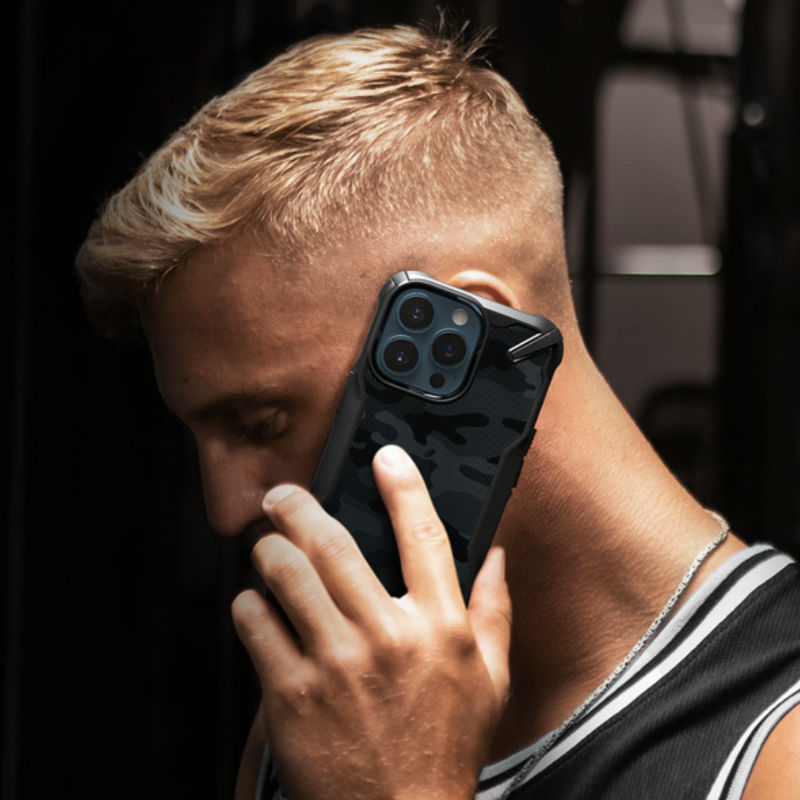 Coque camouflage iPhone 13 Pro