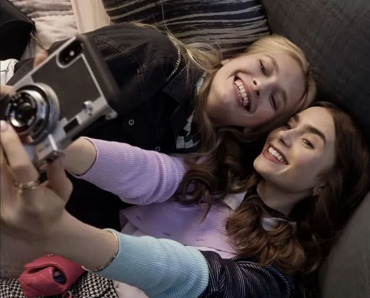 Coque iPhone Emilie à Paris