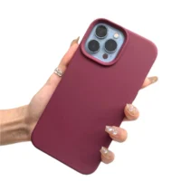 coque iPhone silicone prune